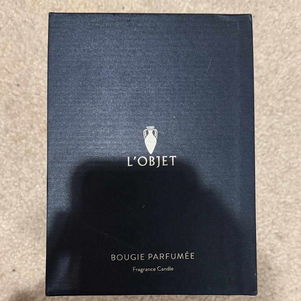 L'Objet Luxurious Black Fragrance Candle